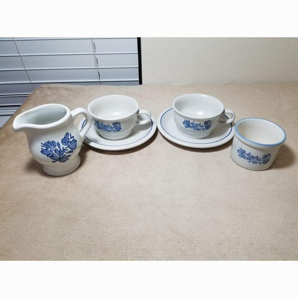 Pfaltzgraff Yorktowne Teacup Saucer Creamer Dip Bowl USA Dinnerware x6 Vintage